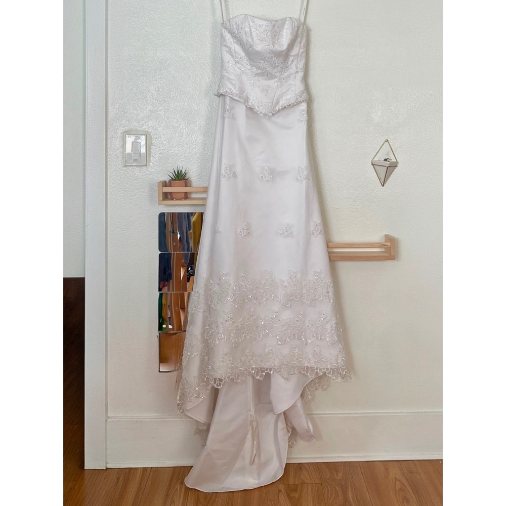 Davids Bridal Michelangelo White Embroidered Beaded Wedding Dress Size 10